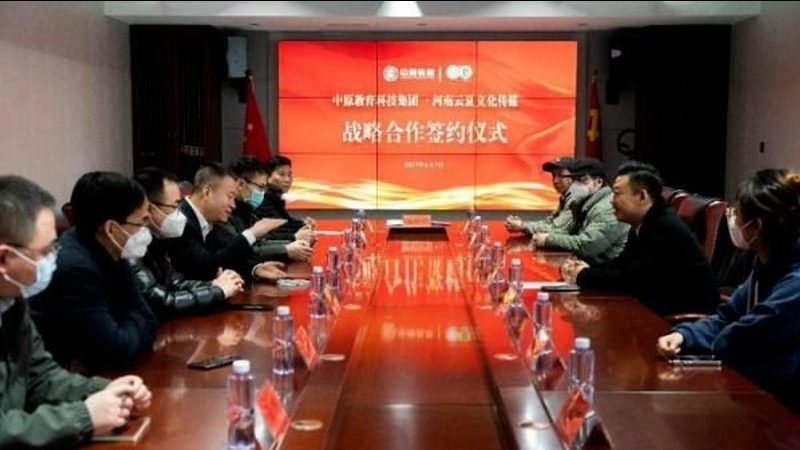 短视频拍摄设备根据其功能和定位，可以分为以下几类：